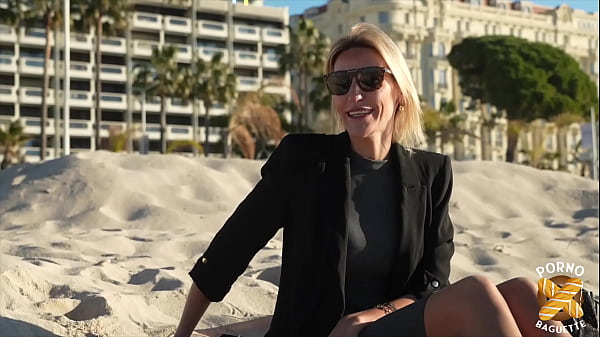 Anouk est très excitée pour sa première sodomie filmée !