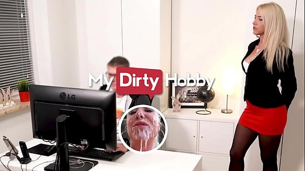 (Daynia'_s) Phòng CNTT đáp ứng mọi nhu cầu của cô ấy cho dù đó là virus PC hay cái mông squirting của cô ấy - My Dirty Hobby