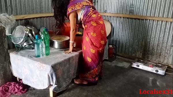 Red Saree Cute Bengali Boudi sexe (Vidéo officielle par Localsex31)