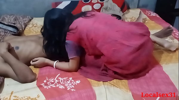 Bengala Boudi sexe avec un garçon local (vidéo officielle de Localsex31)