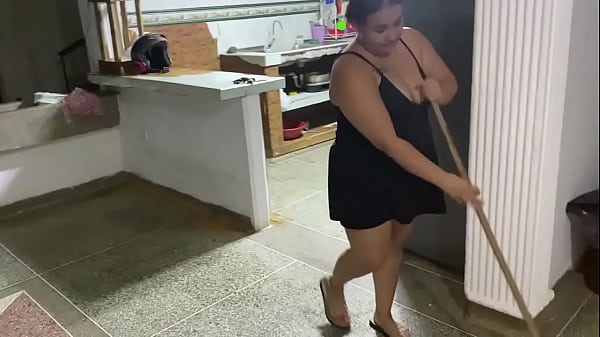 Le ofrezco una cogida para que me ayude a limpiar