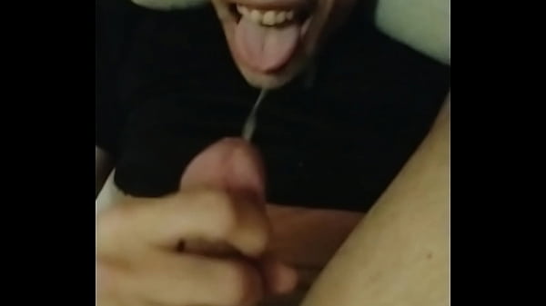 Incredibile controllo dell'orgasmo. Ingoio 3 auto-eiaculazioni consecutive!! 100% reale SENZA TAGLI