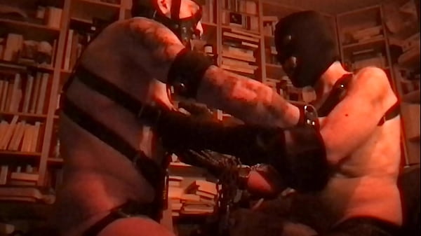 Juego de pezones, azotes, bombeos y golpes de bolas por Pigamon &amp_ Partom