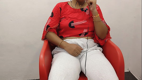 Adolescente hermosa y caliente se luce - adolescente