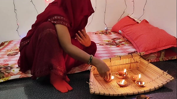 Dipawali, besonderer Tag, fickt mit seinem Freund Bhabhi, einem indischen Dorf, wunderschönem, wirklich heißem Sex