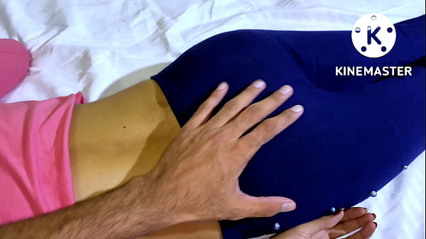 Indische Stiefschwester fickt kompletten Hardcore-Chudai mit klarem Hindi-Dirty-Talk