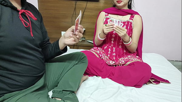 El hermano no golpeó a su hermana incluso después de aceptar su promesa de follarla, la hermana le folló el culo en un juego de rol en audio hindi.