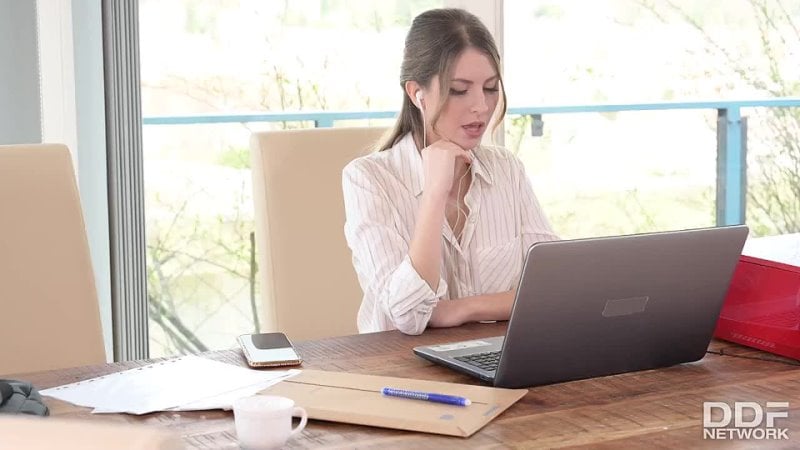 Rebecca Volpetti Home-Office-Analverkehr [alle Sex, Hardcore, Blowjob, Gonzo]