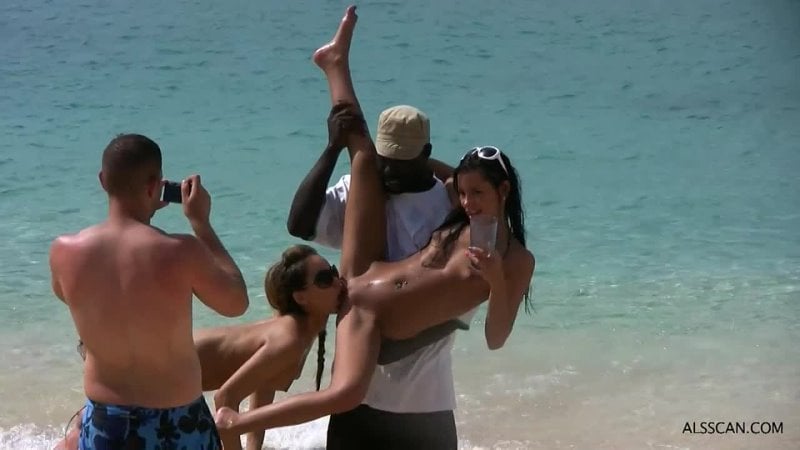 Aleska Diamond, Brea Bennett, Blue Angel, Sasha Rose, Tanner Mayes e Kacey Jordan Wild Beach Story [adolescente, lesbica]+18