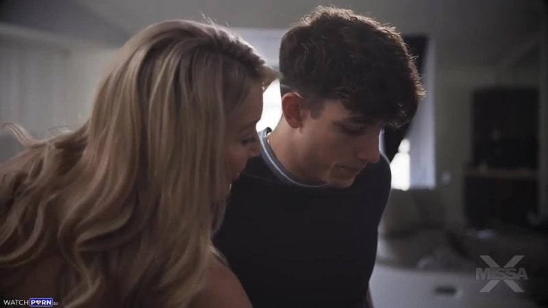 Dad's downstairs laura bentley, parker ambrose (auto voice)