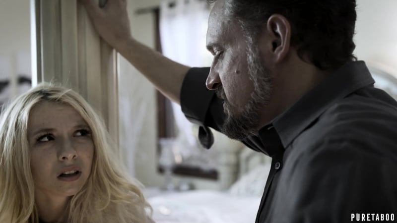 Kenzie Reeves (Papa hat mich erwischt)[2017, Stiefvater, blond, Hardcore, älter/jünger, Muschi lecken, 1080p]