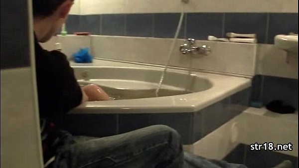 Hot teen'_s axe wound broken in