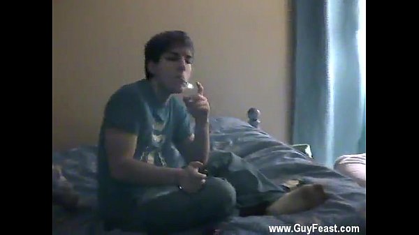 Schwule Jungs Analsex So sehr sie sich auch bemühen, die Kerle können nicht schüchtern umwerben