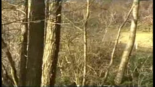 Deutsche Amateure gehen zum Ficken in den Wald