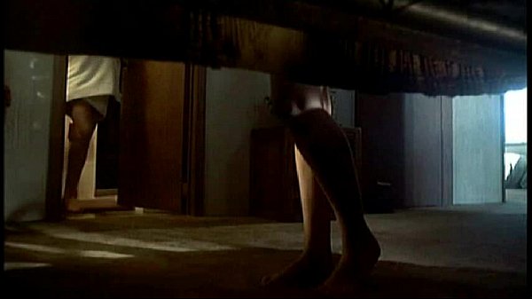 Le mal que font les hommes (scène lesbienne complète restaurée)