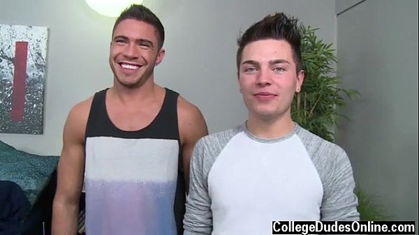 Incredibile scena gay Josh riempie il didietro di Sam&iuml_&iquest_&frac12_'_s con il suo gigantesco